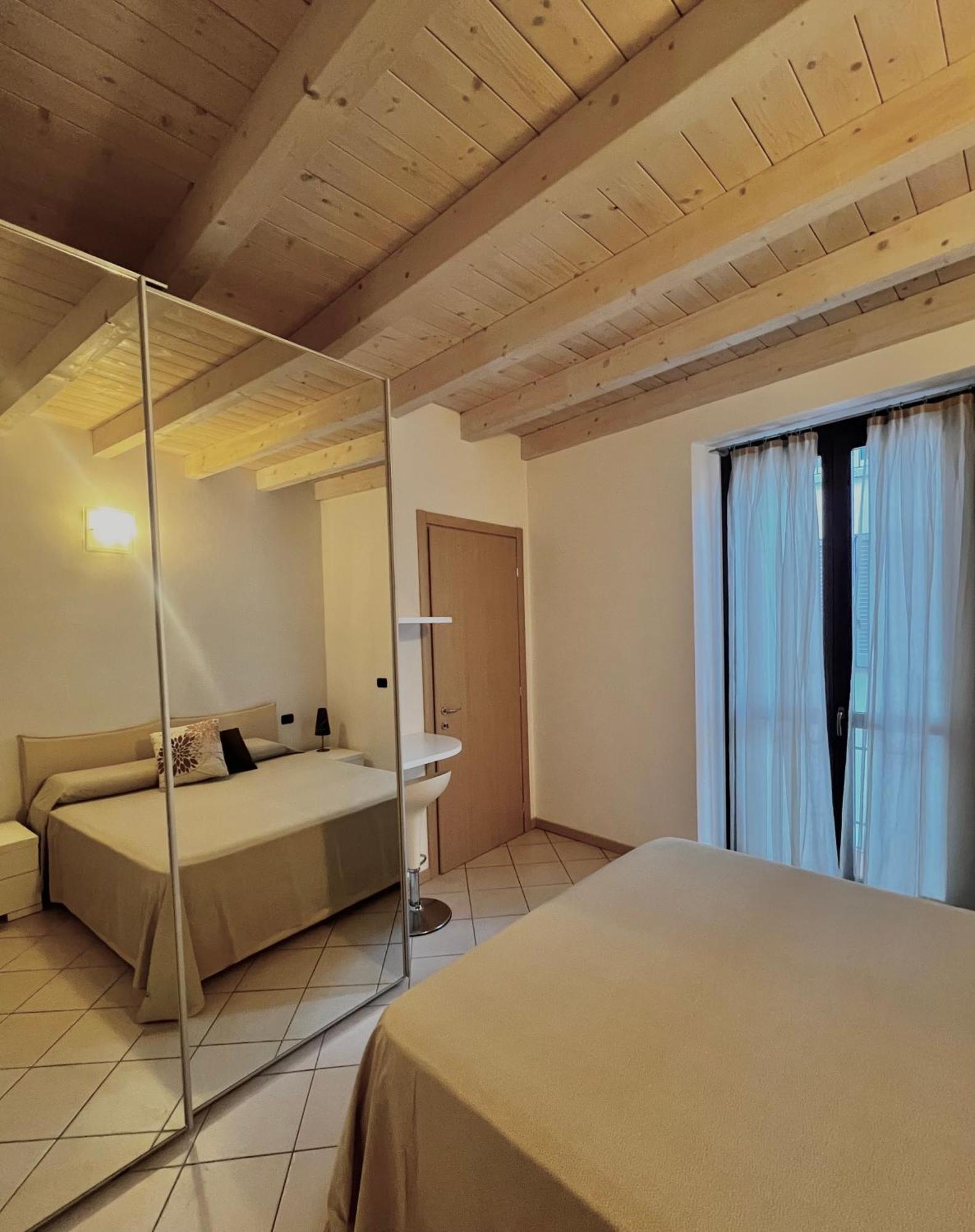 Rossi Lake Family Oliveto Lario Exterior foto